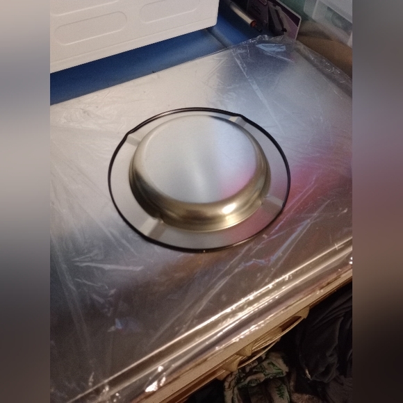 NWT ASHTRAY - Picture 2 of 4